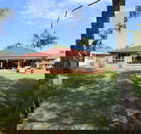 Ray of Sunshine-Waterfront Reserve - Tourism Brisbane