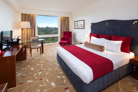 Royal On The Park Hotel And Suites - Tourism Brisbane 1