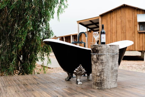 Saltbush Retreat - Tourism Brisbane 0