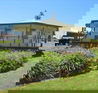 Sims Holiday Home - Tourism Brisbane