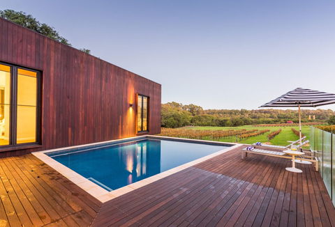 Sophies Vineyard - Tourism Brisbane 1