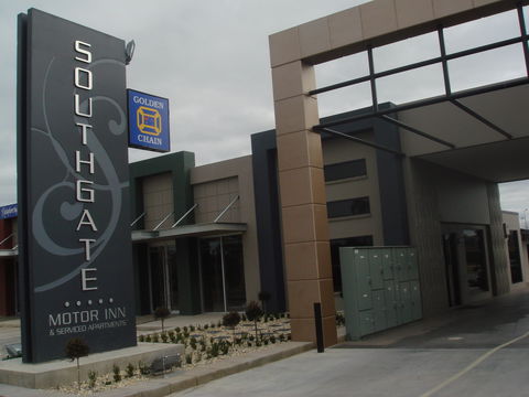 Southgate Motor Inn - Tourism Brisbane 0