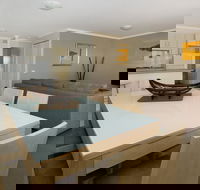 South Pacific Apartments - Brisbane Tourism