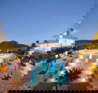 The Tantra Apartments at Ettalong Beach Resort - Brisbane Tourism
