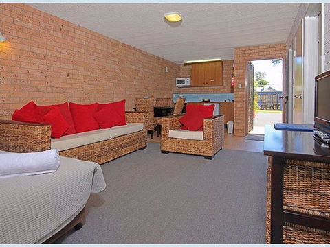 The Lodge Broulee - Brisbane Tourism 2