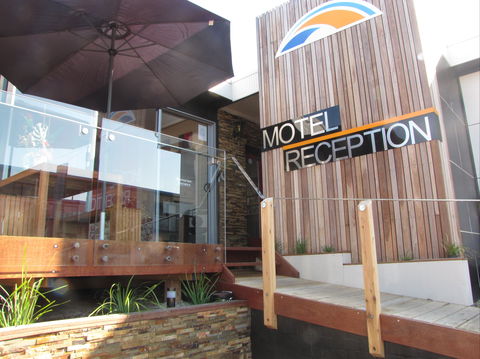 Top Of The Town Motel - Tourism Brisbane 1