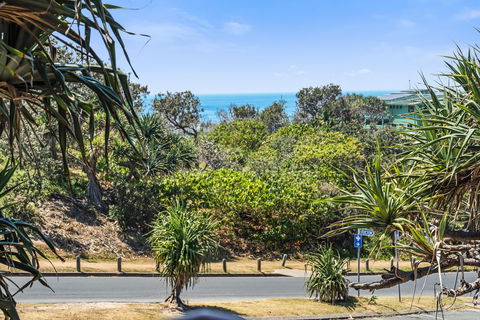 16 Point Lookout Beach Resort - Tourism Brisbane 2