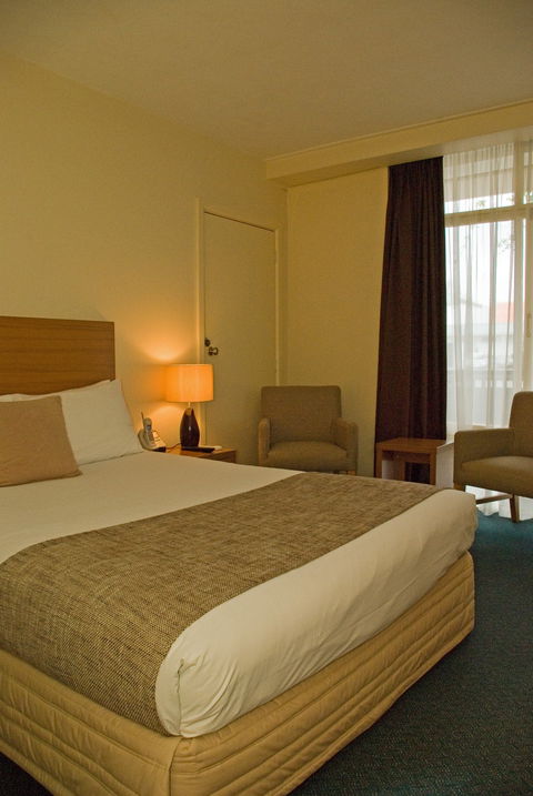 Admiralty Inn - Brisbane 4u 2