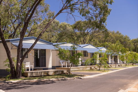 Amblin Holiday Park - Brisbane 4u 1
