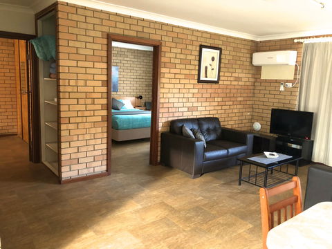Augusta Escape - Brisbane 4u 0