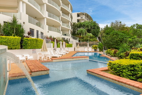 Bellevue At Trinity Beach - Tourism Brisbane 0