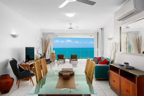 Bellevue At Trinity Beach - Tourism Brisbane 1