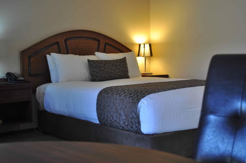 Bell Tower Inn - Brisbane 4u 2