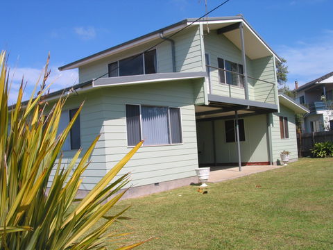 Berrara Cove Beach House - Tourism Brisbane 2