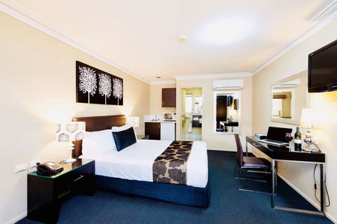 Best Western PLUS Ambassador On Ruthven - Brisbane Tourism 0