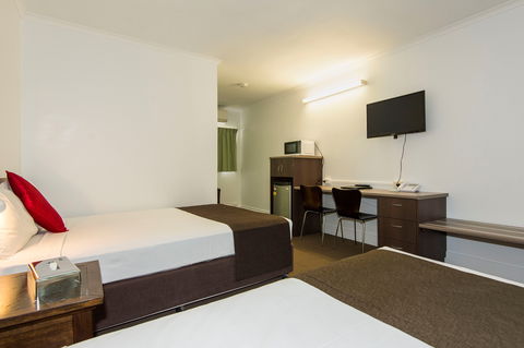 Coral Sands Motel - Tourism Brisbane 0