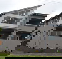 Cowries Harbourside Shellharbour Village - Brisbane 4u
