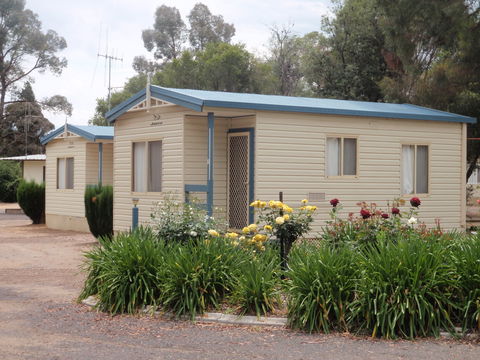 Cowra Holiday Park - Brisbane Tourism 0