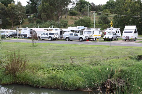 Crookwell Caravan Park - Tourism Brisbane 0
