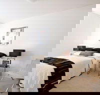 Executive Two Bedroom Unit Crows Nest - Tourism Brisbane