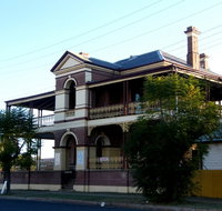 Gidgee Guesthouse - Tourism Brisbane