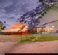 Honeysuckle Rise Country Accommodation - Tourism Brisbane