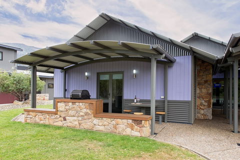 Kickenback Studio - Tourism Brisbane 0