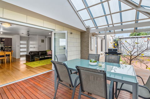 Limestone Coast Apartments - Brisbane 4u 0