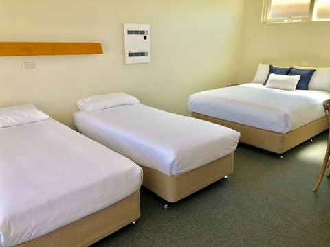 Marina Motel Rooms - Brisbane 4u 2