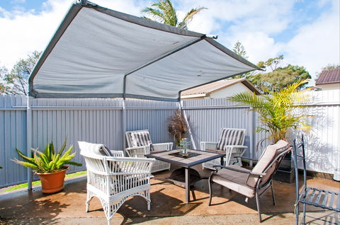 Middle Sea - Tourism Brisbane 0