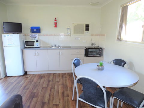 Moonta Bay Cabins - Cabin 3 - Tourism Brisbane 1