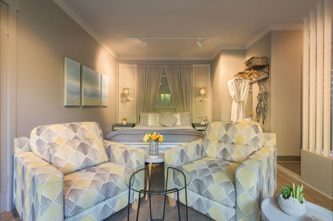 Sailaway Beach House - Tourism Brisbane 0