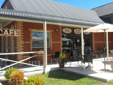 Sheffield Motor Inn - Brisbane Tourism 2