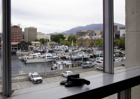 Sullivans Cove Apartments - Harbourside - Tourism Brisbane 1