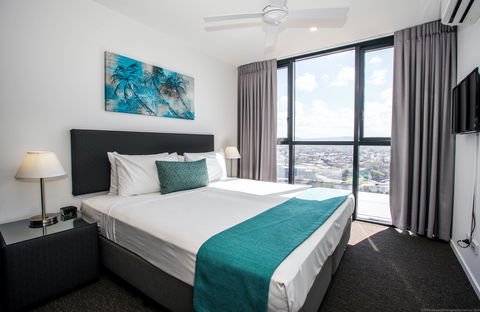 Synergy  Broadbeach - Tourism Brisbane 1
