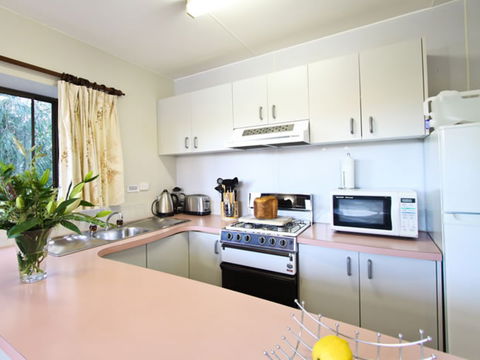 Talmalmo Cottage - Brisbane 4u 2