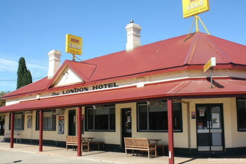 The London Hotel Motel - Tourism Brisbane 0