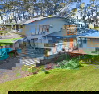 Tura Tree House