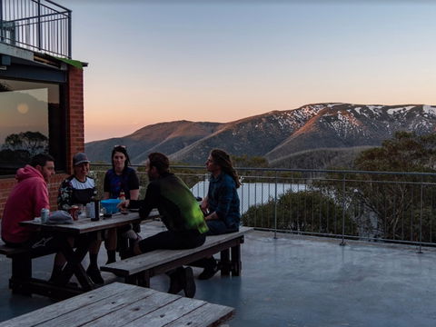 Viking Alpine Lodge - Brisbane 4u 1