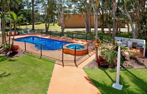 Yamba Aston Motel - Tourism Brisbane 2