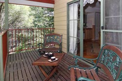 Eagle Hammer Cottages - Tourism Brisbane 3