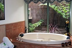 Eagle Hammer Cottages - Tourism Brisbane 4