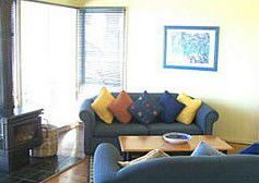 Burnt Creek Cottages - Brisbane Tourism 1