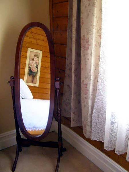 Airleigh - Rose Cottage - Brisbane 4u 3