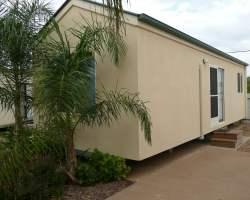 Acacia Holiday Apartments And Cabins - Brisbane 4u 4