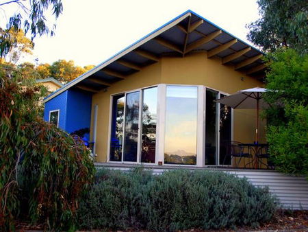 South Beach Haven - Brisbane Tourism 0