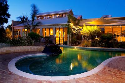 Madison Spa Resort - Tourism Brisbane 2