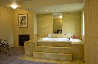 Madison Spa Resort - Tourism Brisbane 5