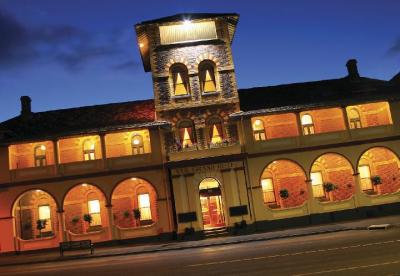 Vue Grand Hotel - Tourism Brisbane 0
