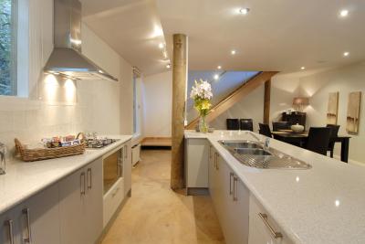 Arnica Views Luxury Retreat - Brisbane 4u 2